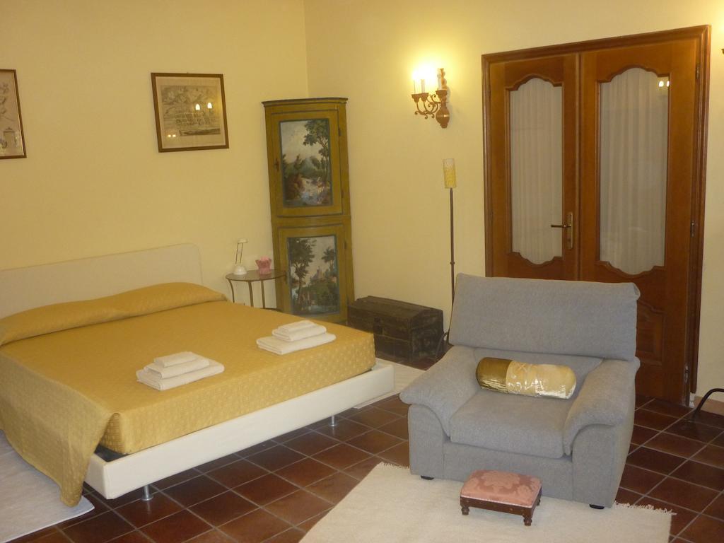 Art Peace And Food Hotel Villanova d'Asti Bilik gambar
